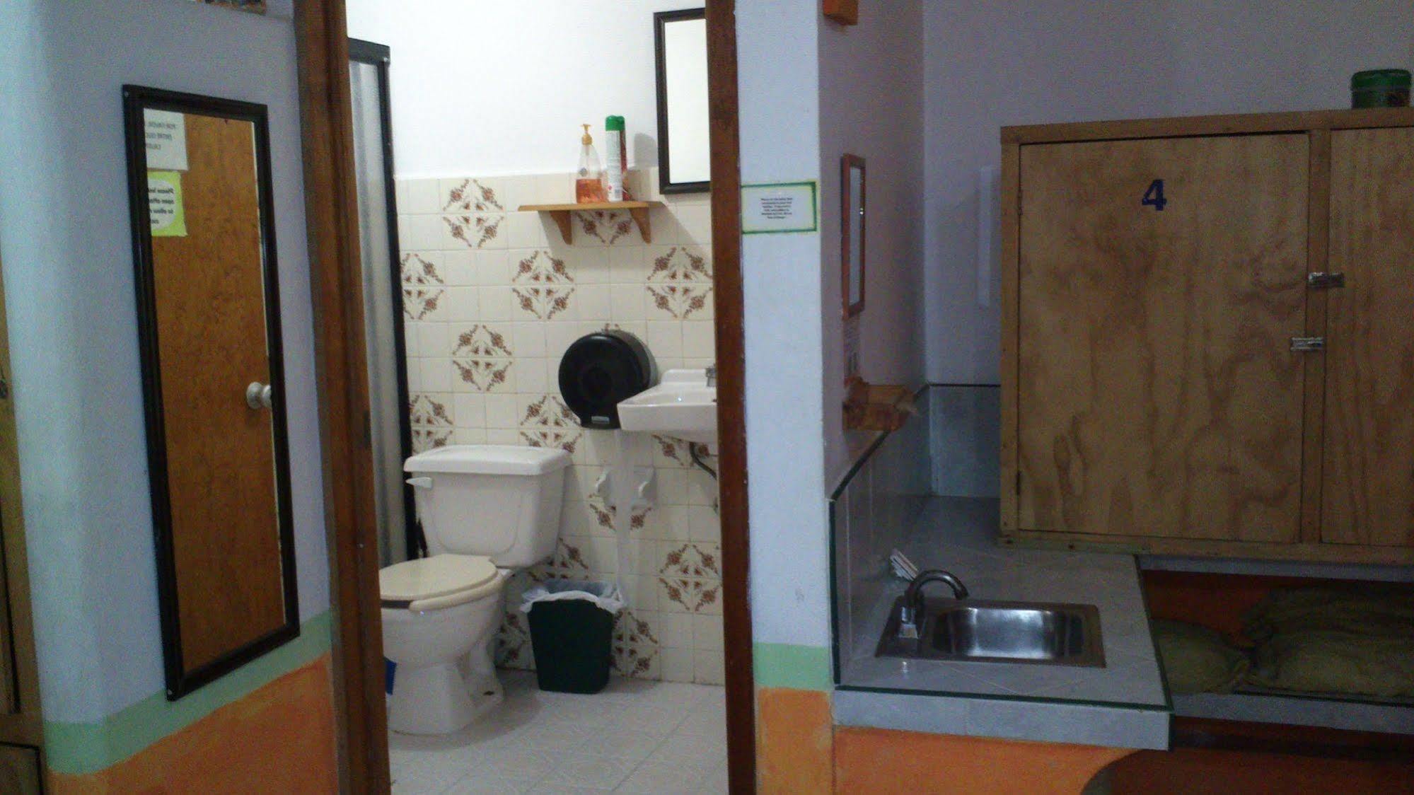 Amigos Hostel Косумель Экстерьер фото